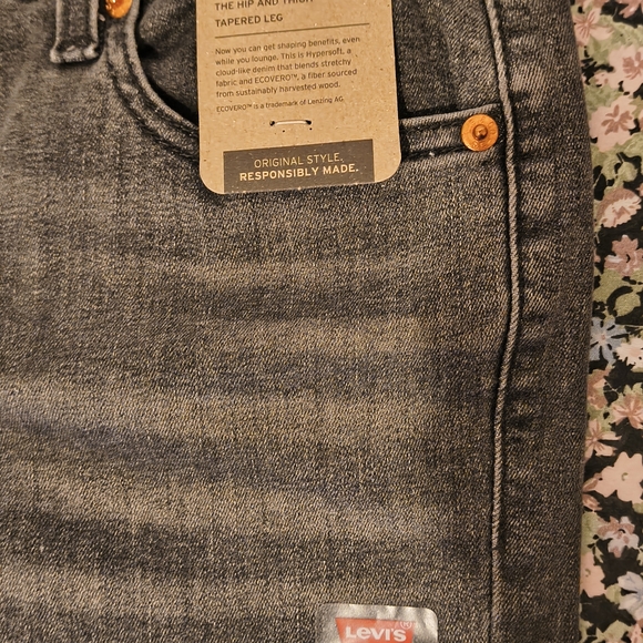 Levi's Dark Gray Women's Boyfriend Jeans - Picture 2 of 3